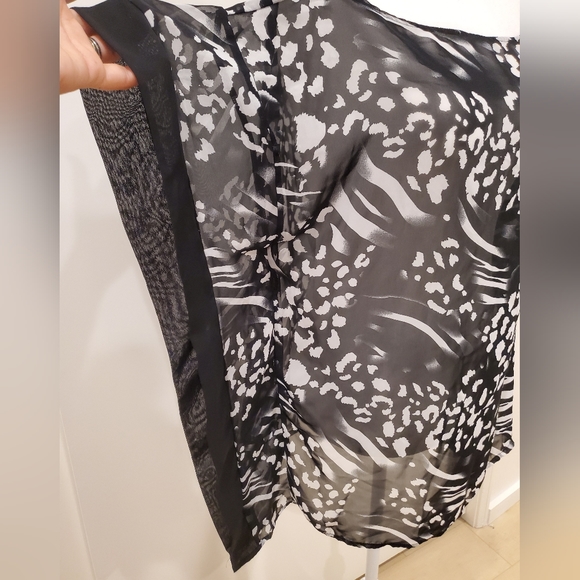 Love Culture One Size Sheer Top - Picture 3 of 5